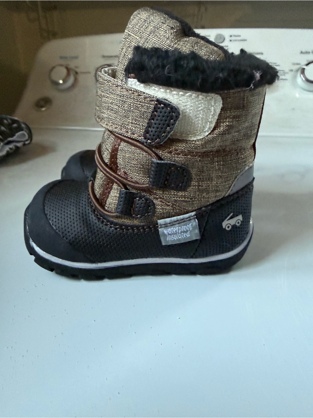 See Kai Run snow boots toddler size 3